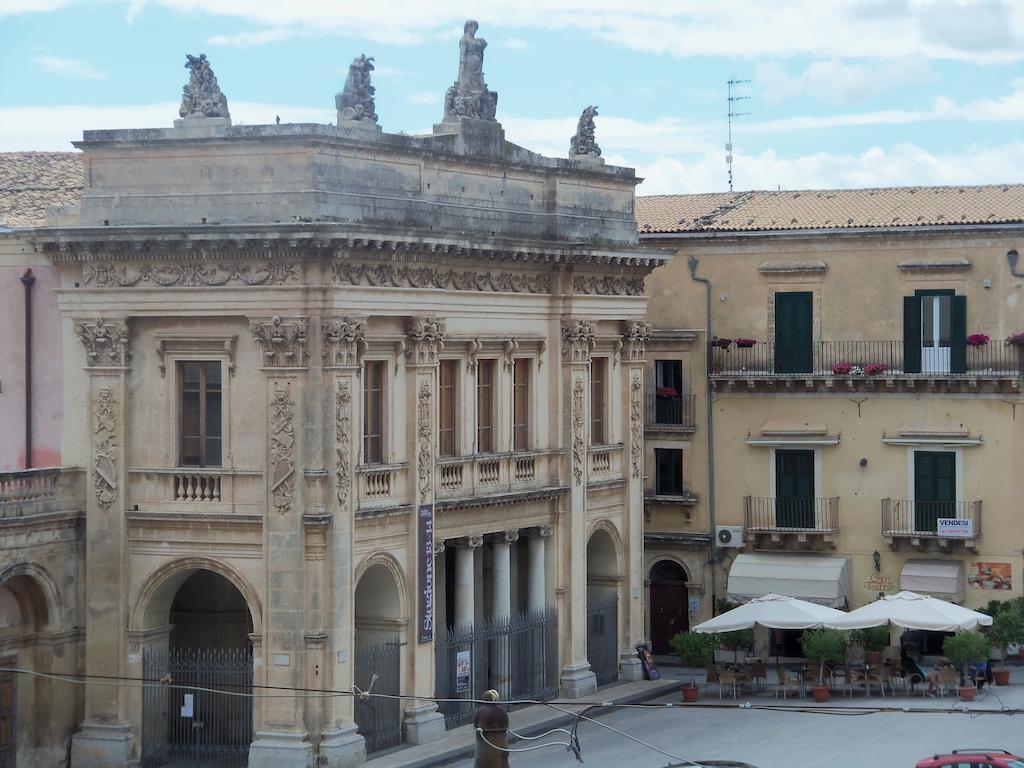 Centro Storico B&B Noto Esterno foto